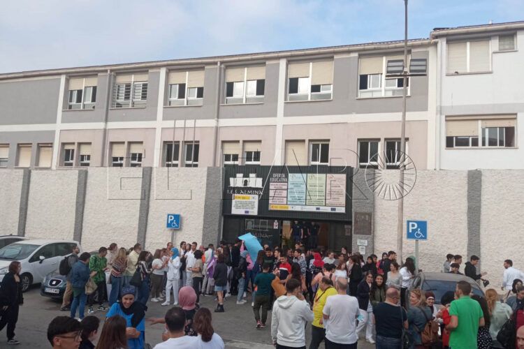 obras-ies-almina-retirar-cubiertas-amianto