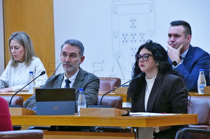 El PSOE acusa a Vivas de eludir su responsabilidad en el cribado de cáncer de cuello uterino