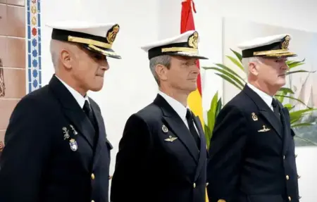 Relevo en la Comandancia Naval