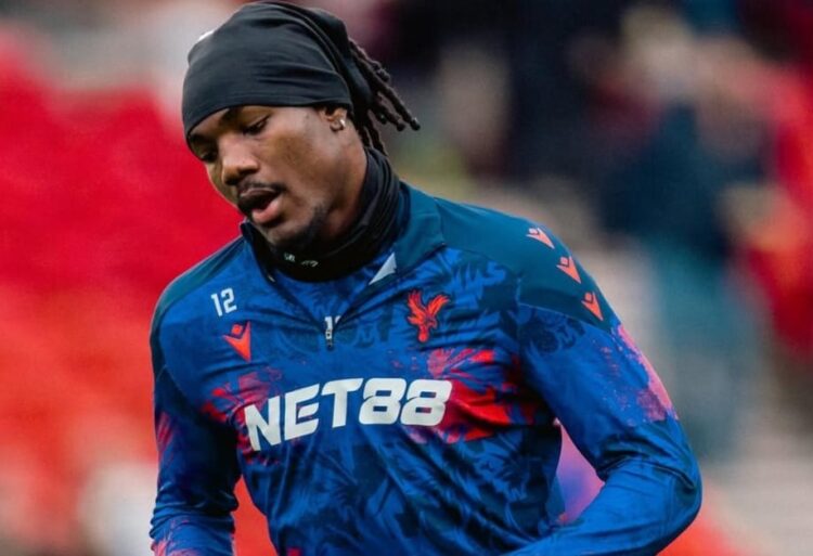 crystal-palace-no-ejecutara-compra-uche