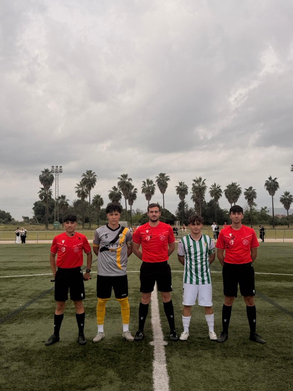 sporting-b-cara-cordoba-cae-arbitraje-polemico-002