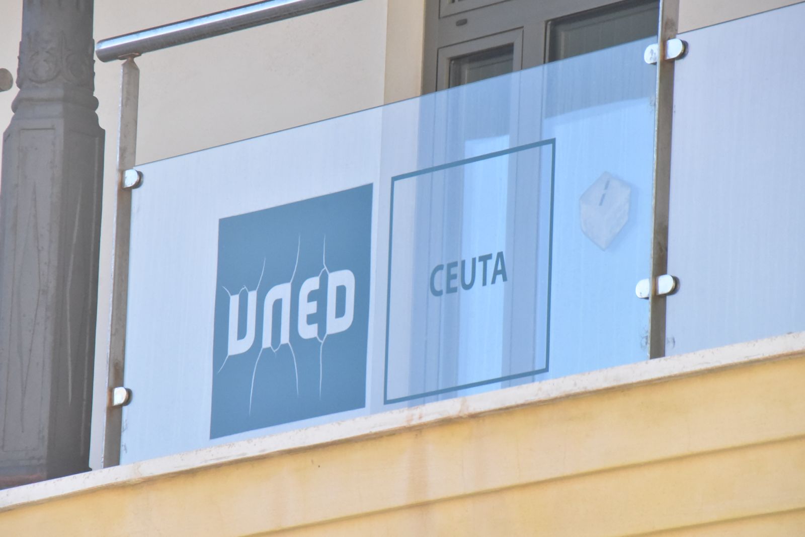 La Ciudad abre la puerta a que sus empleados públicos puedan ocupar plazas vacantes de la UNED