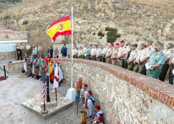 portada-arriado-bandera-honor-heroe-ceuti-fernando-de-leyba-regulares