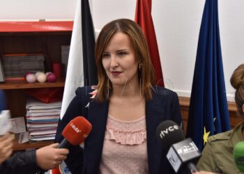 psoe-gobierno-pp-da-espalda-barriadas-feria-libro