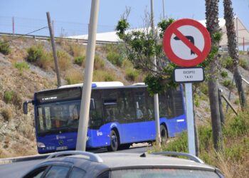 amgevicesa-autobus-linea-7-frontera