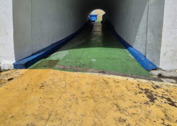 caida-acceso-chorrillo-destapa-peligro-fuga-agua-sin-reparar-1