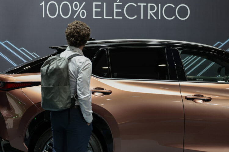 plan-auto-ayudas-compra-vehiculos-electricos