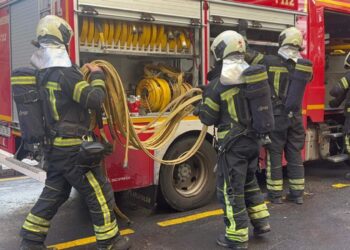 Entre bomberos no nos pisamos la manguera