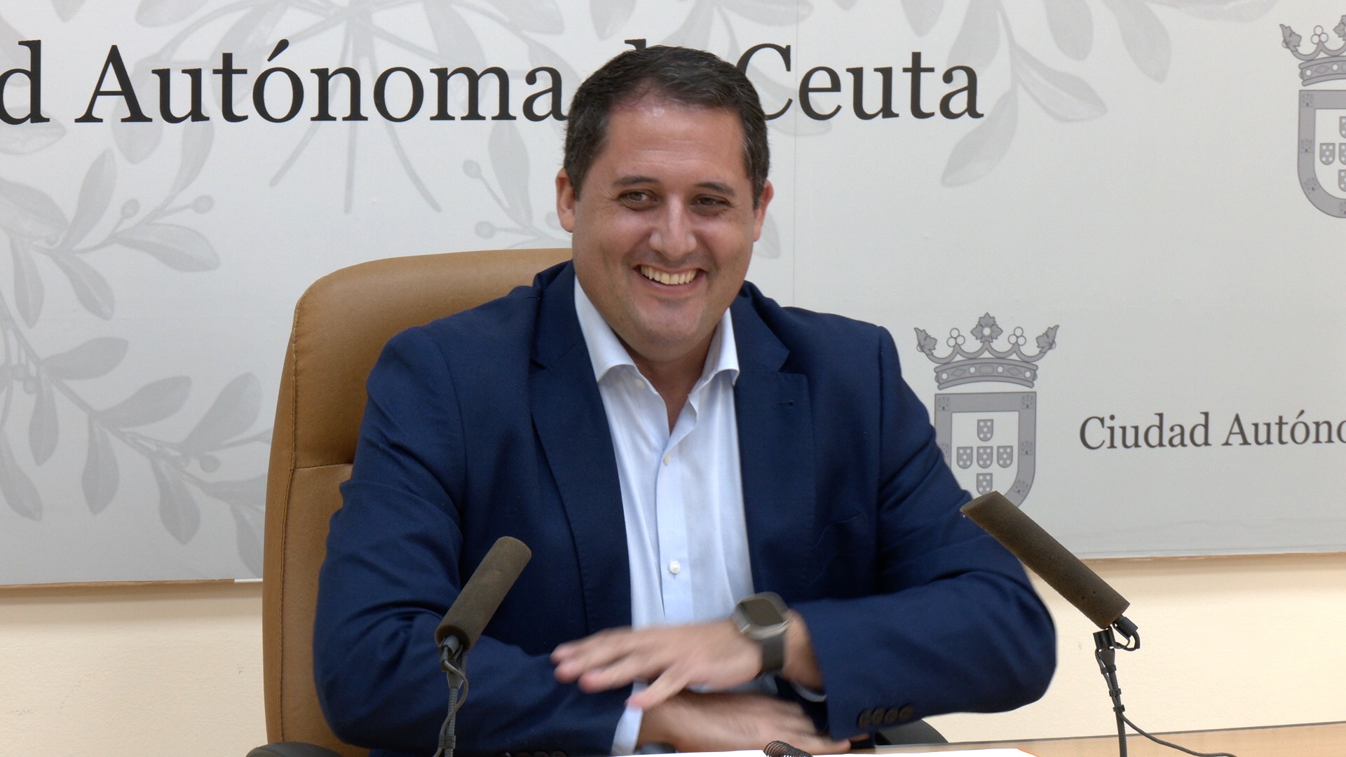 El Gobierno de Ceuta denuncia la lentitud en la devolución de inmigrantes e hila fino con Negu Gorriak