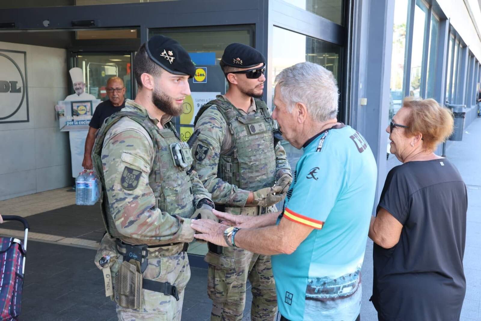 El Faro - Defensa destaca la labor de los militares en Ceuta