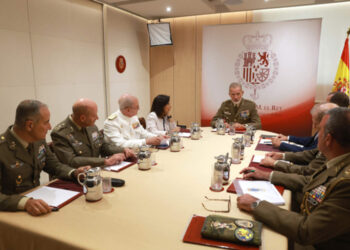 felipe-vi-foco-ceuta-reune-robles-maximos-responsables-defensa