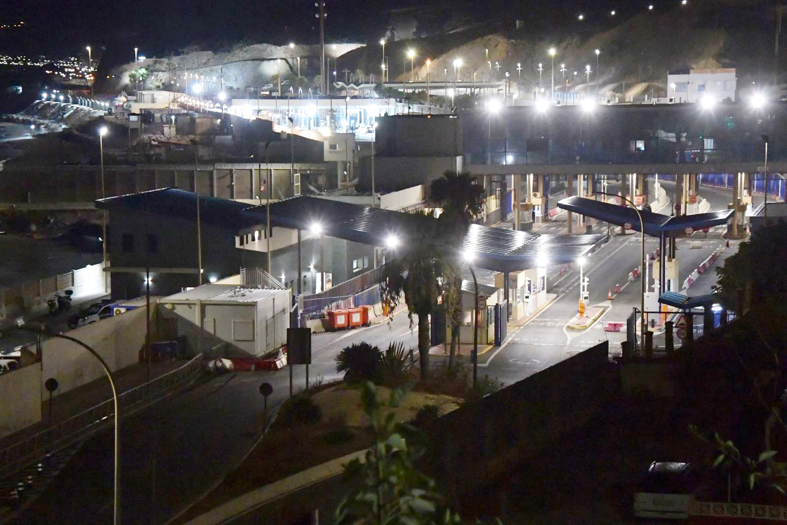 Los primeros sudaneses devueltos a Marruecos firmaron una declaración al dejar Ceuta