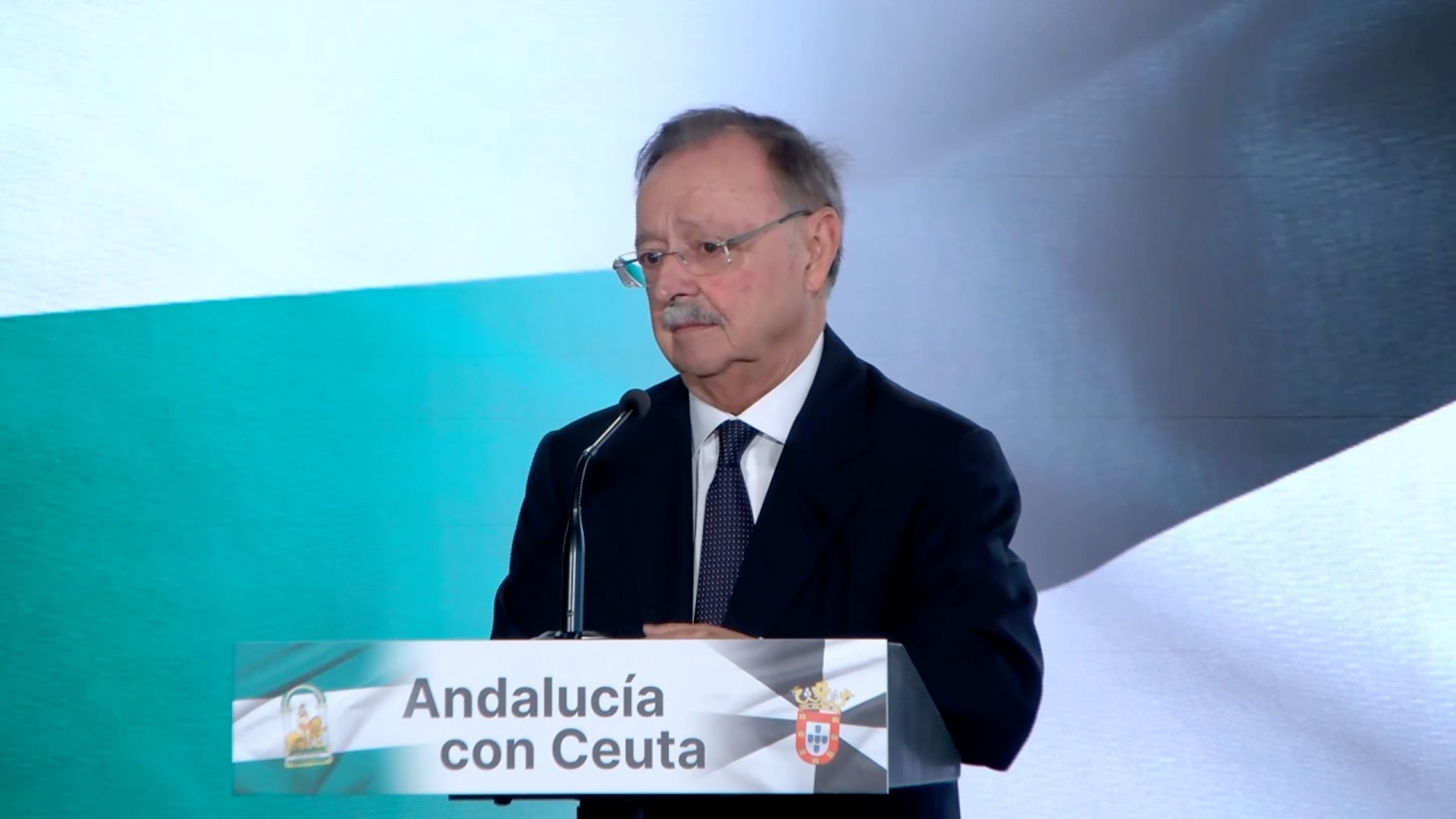 Vivas traslada a Andalucía la «insostenible» situación que vive Ceuta